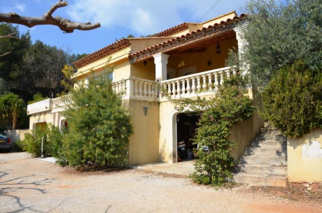 villa a vendre carqueiranne 160 m2